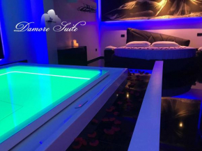 Damore Suite